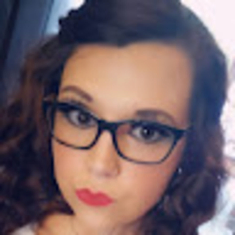 Meet your Posher, Whitney